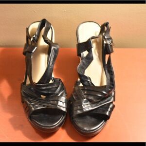 Liz Claiborne black sandal with espadrille side. Liz Claiborne